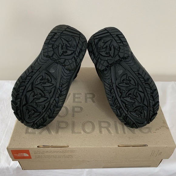 The North Face Snow B Chilkats Lace Up Boys Boots - Picture 4 of 5